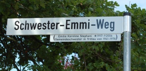 Schwester-Emmi-Weg Schild.jpg